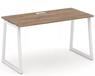 Стол письменный на T1-образных опорах 40х40